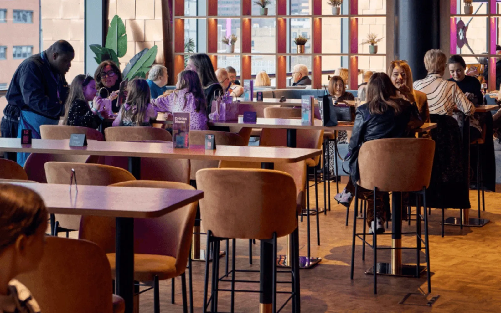 Icon Experience Table Seating