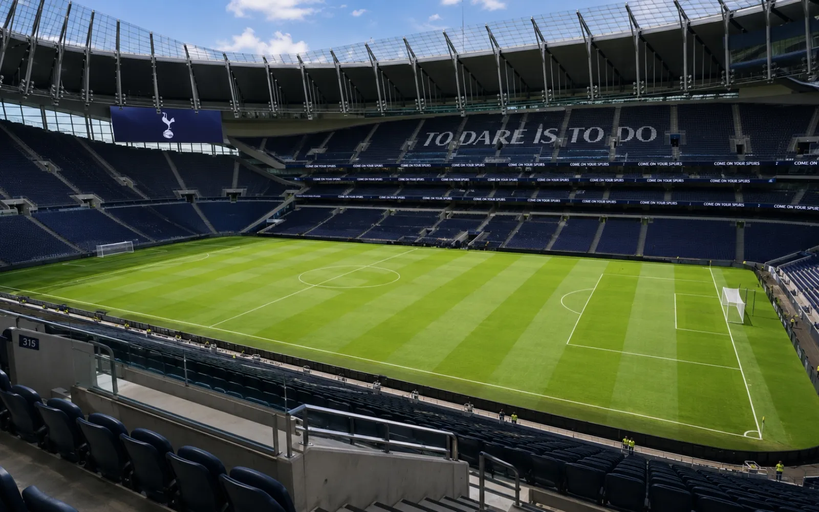 East Stand Premium Longside package