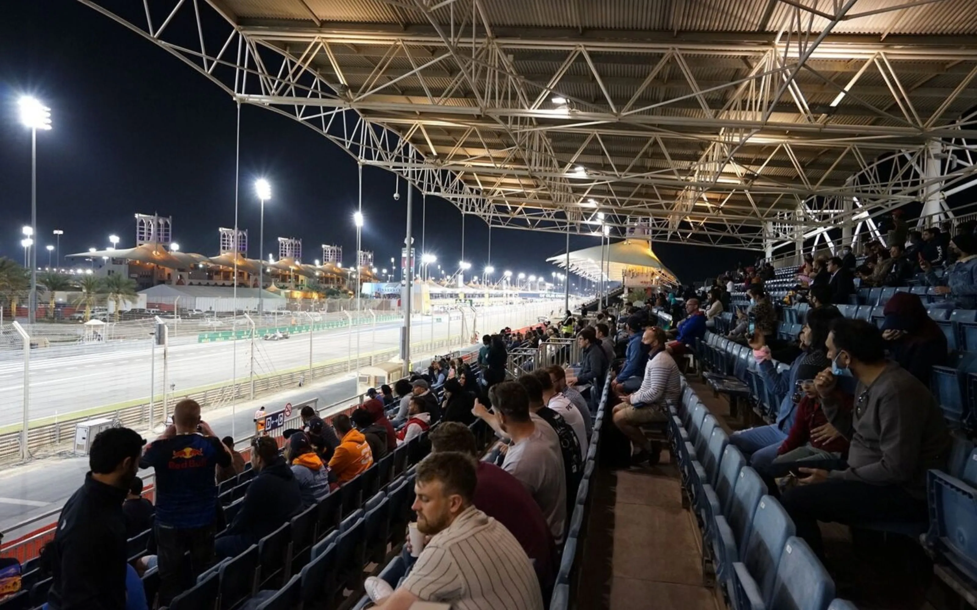 Turn 1 Grandstand package